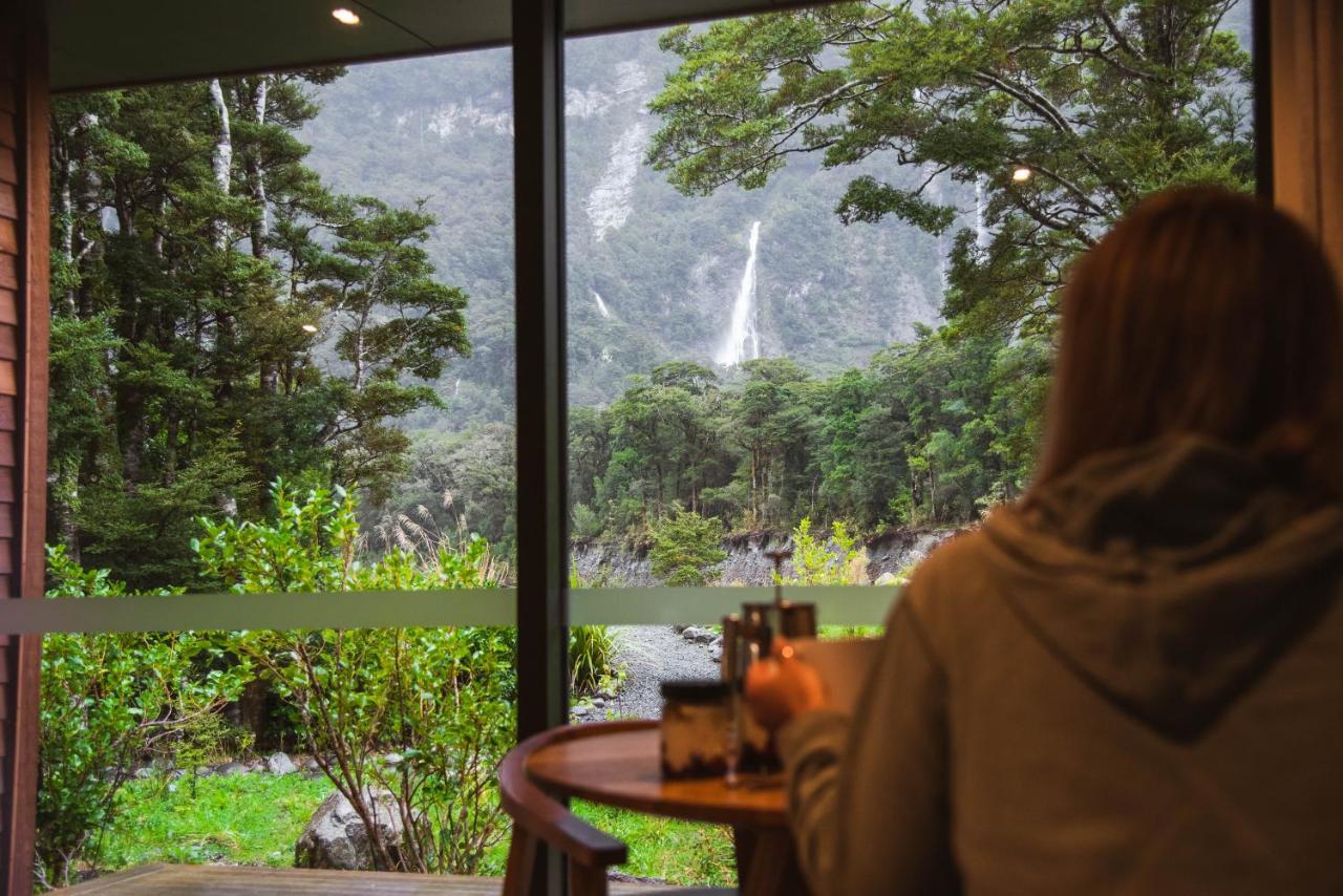 Milford Sound Lodge エクステリア 写真