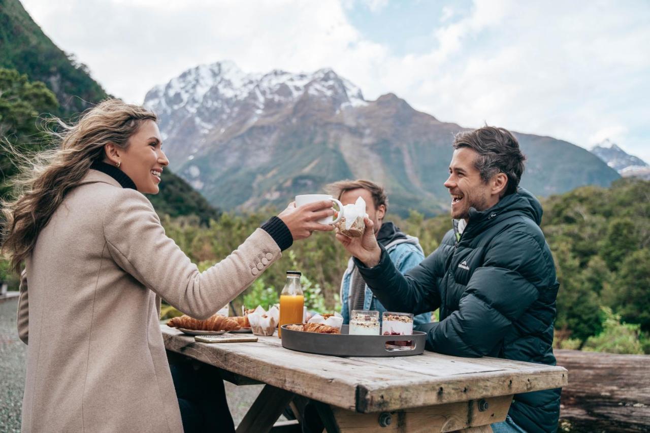 Milford Sound Lodge エクステリア 写真