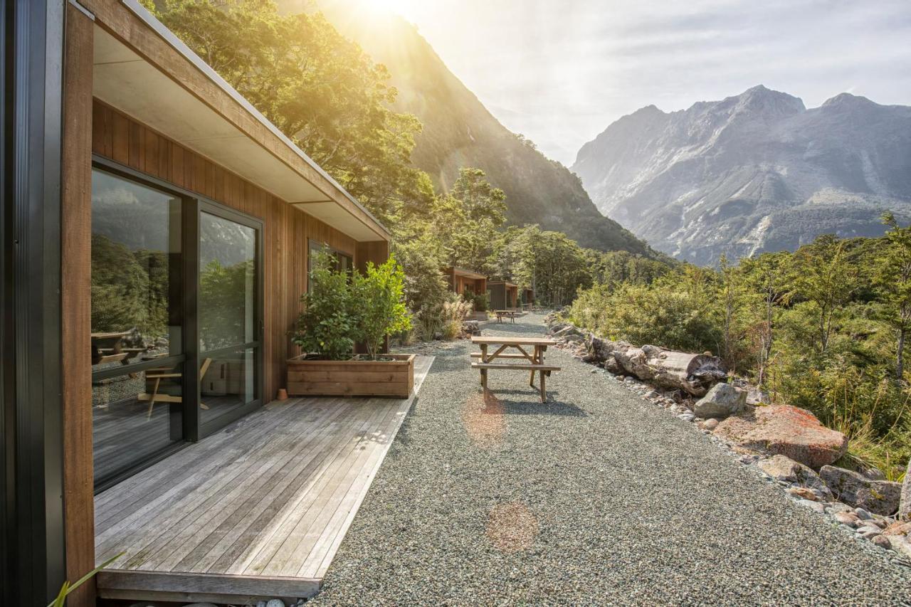 Milford Sound Lodge エクステリア 写真