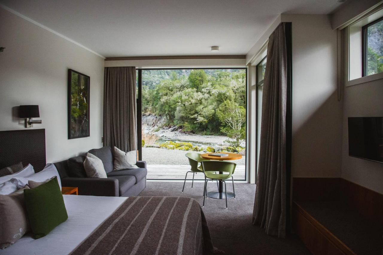 Milford Sound Lodge エクステリア 写真