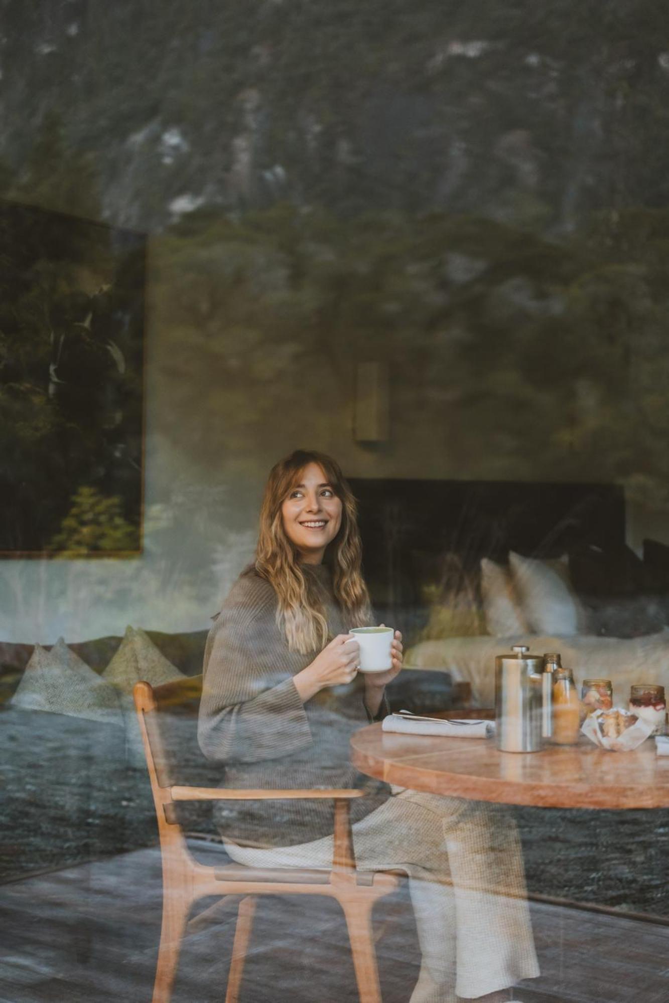 Milford Sound Lodge エクステリア 写真